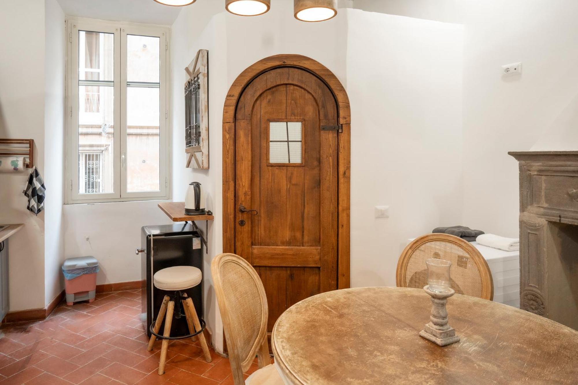 רומא Home Domus Capocci - Rione Monti מראה חיצוני תמונה