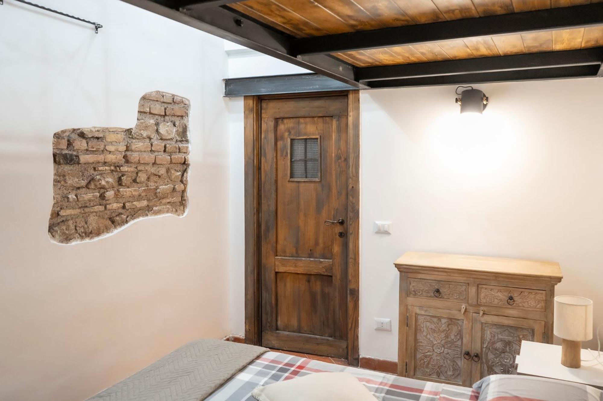 רומא Home Domus Capocci - Rione Monti מראה חיצוני תמונה